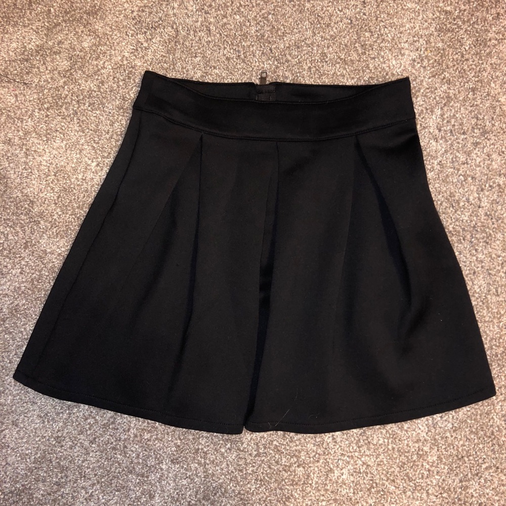 Black Skater Skirt Pleated